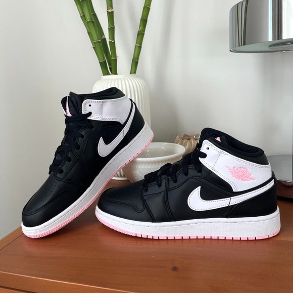 Nike Air Jordan 1 Arctic Light Pink Punch - Picture 5 of 6